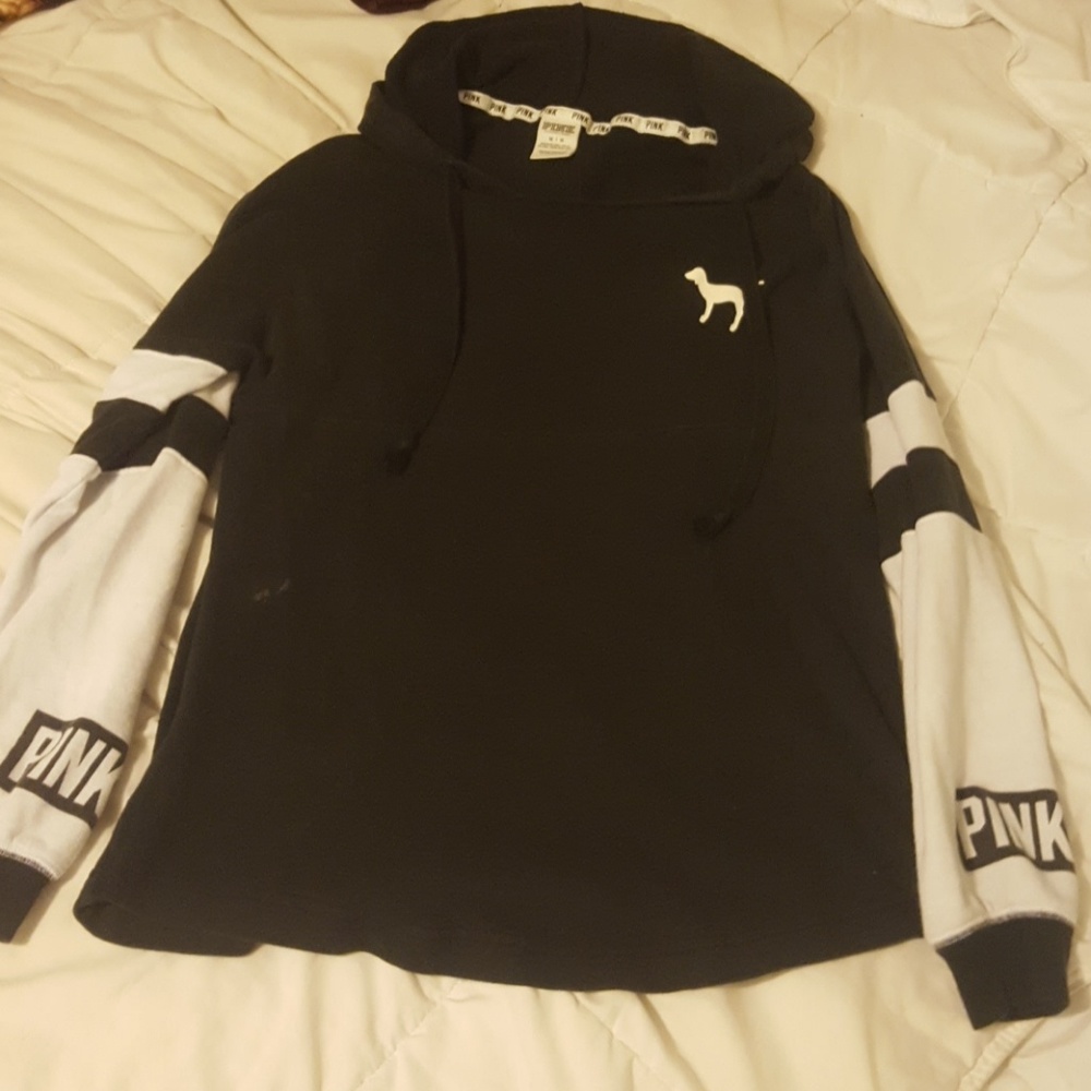 PINK hooded long-sleeved shirt
